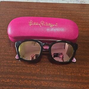 Lilly Pulitzer Sunglasses Case Included